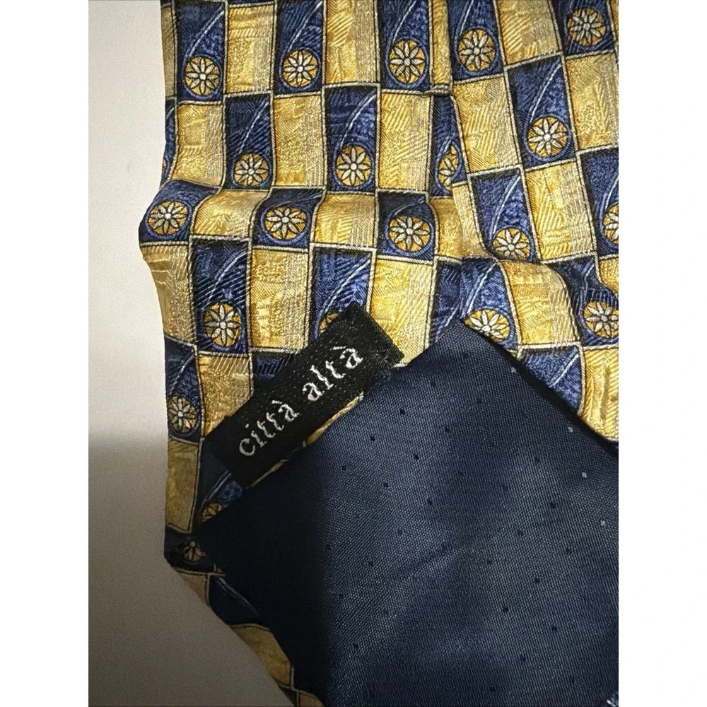 Citta Alta Mens Silk Necktie Gold Navy Blue Geometric Floral Medallion Check Tie